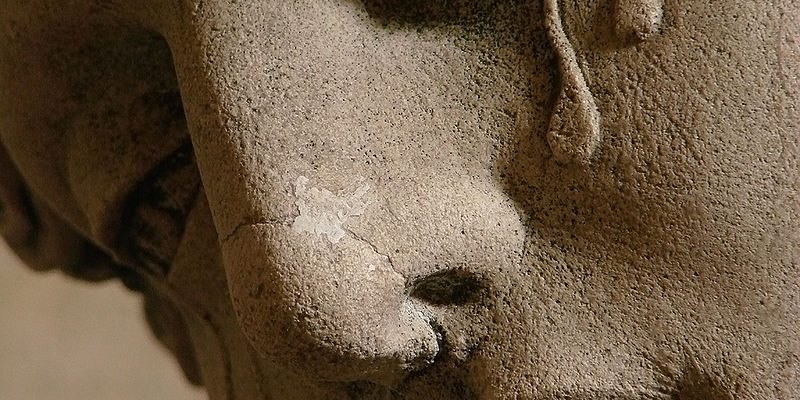 800px-Sépulcre_Arc-en-Barrois_111008_12